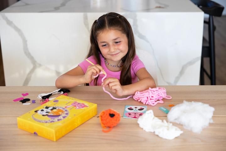 Actual product image Artista Crochet & sewing set animals