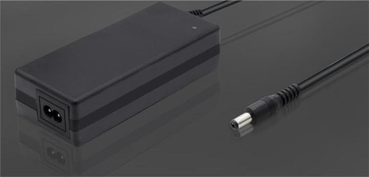 Produktbild Qoltec Ładowarka do baterii roweru elektrycznego 36V | 42V | 2A | 5.5*2.1 (E-Bike Ladegerät)