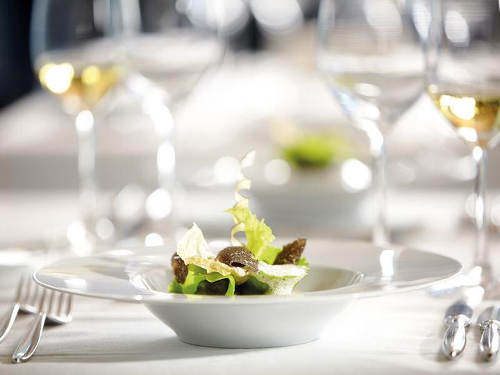 Actual product image Smartbox Dinner with mum: 1 delicious menu for 2 gourmets (2 pers.)