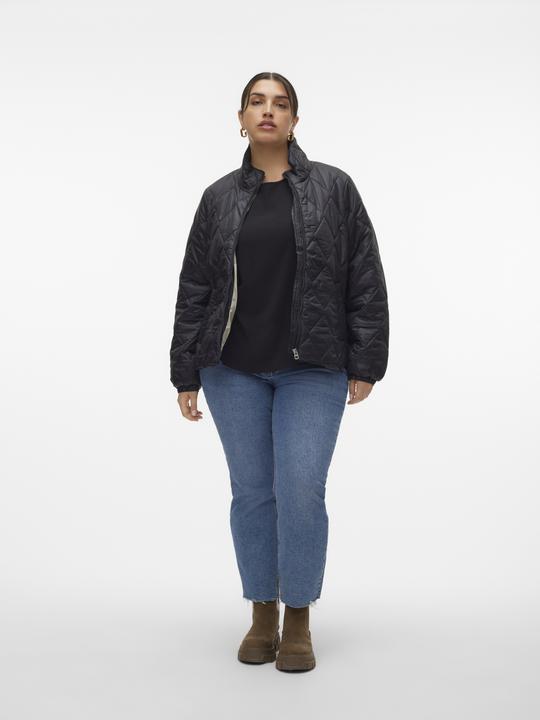 Image du produit Vero Moda Haut fermé Curve élastique poignets veste matelassée (48)