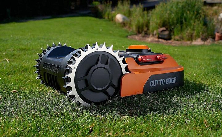 Actual product image Robo Claws Lawn Robot Spikes for Worx Landroid S and M (Weed whacker, Robot mower garage)