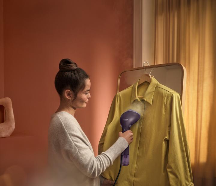 Image du produit Philips 7000 series STH7050/30 Défroisseur de vêtements à main Violet (1500 W, 28 g/min)