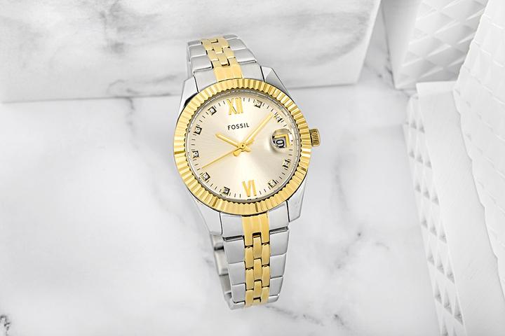 Actual product image Fossil Scarlette Mini (Analogue wristwatch, 32 mm)