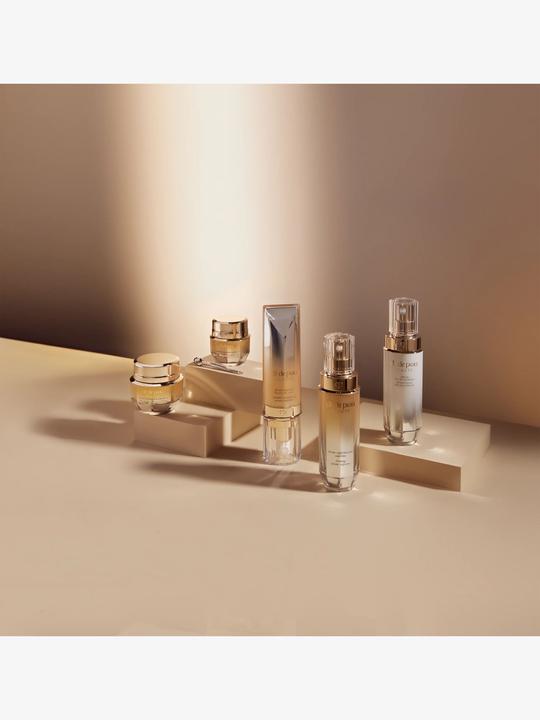 Actual product image Clé De Peau Brightening Serum Supreme (40 ml)