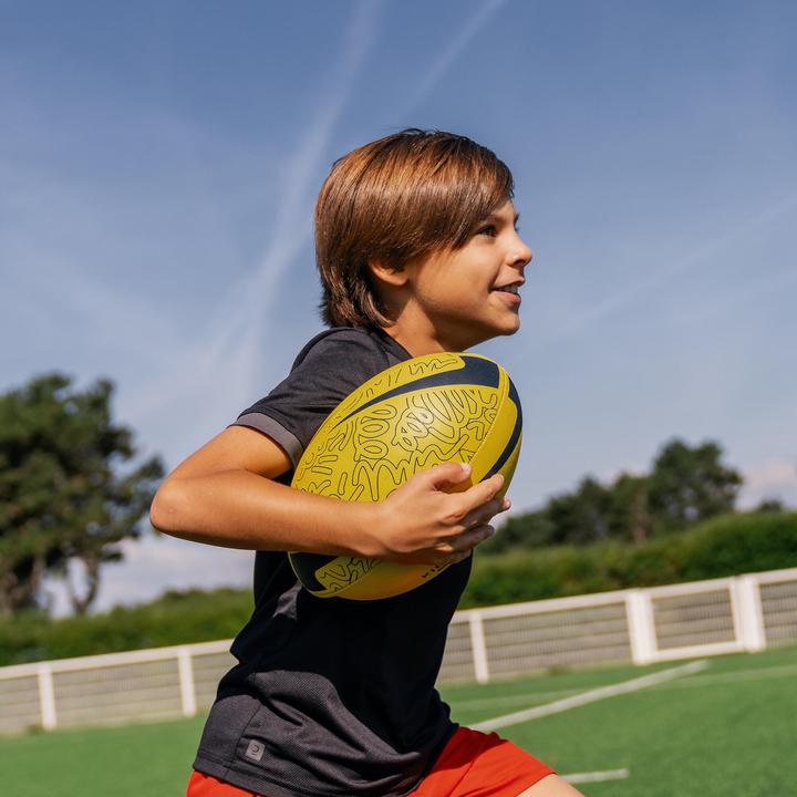 Produktbild Decathlon Kids' Beginner Size 3 Rugby Ball R100 - Yellow
