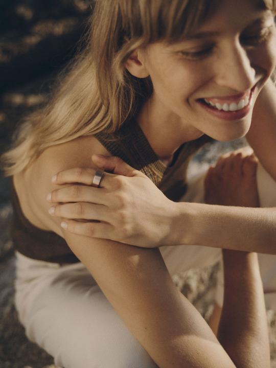 Actual product image Oura Ring Gen3 Horizon (11, Pink gold)