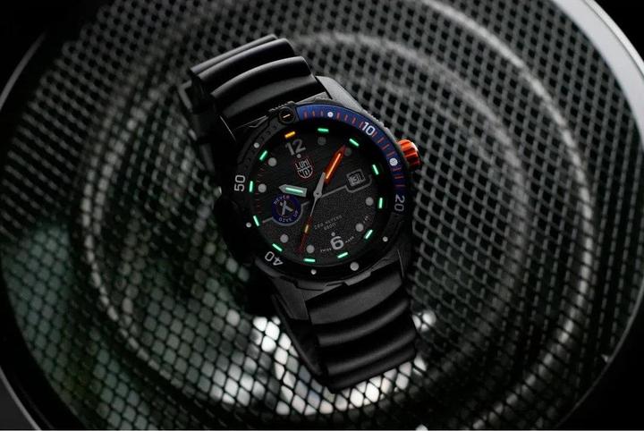 Produktbild Luminox Bear Grylls Survival Sea 3720 Series (Analoguhr, Swiss Made, 42 mm)