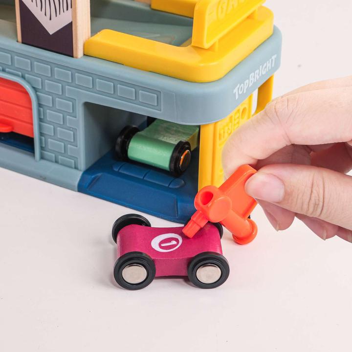 Immagine prodotto Topbright Toys Pista per auto (Sloveno, Portoghese, Italiano, Russo, Tedesco, Polacco, Francese, Olandese, Inglese, Spagnolo, Lituano, Norvegese, Rumeno, Bulgaro, Svedese, Croato, Finlandese)
