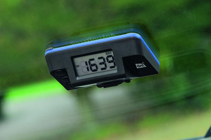 Actual product image DNT ParkScreen electronic parking disc