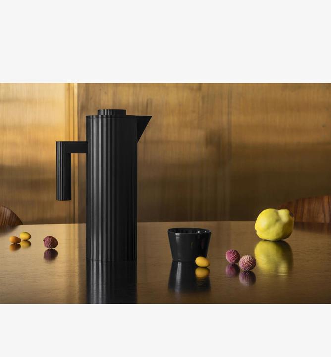 Produktbild Alessi Isolierkrug PLISSÃ‰ Schwarz (1 l)