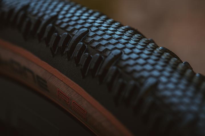 Actual product image Schwalbe G-One RS (28 x 1.70, 45-622)