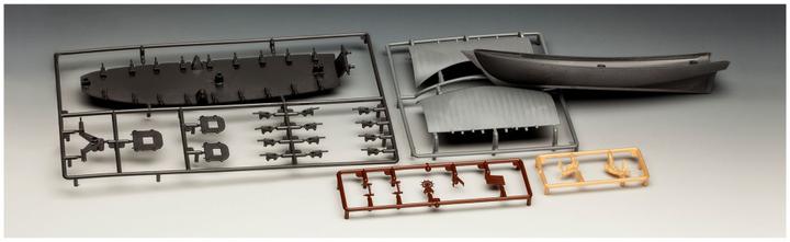 Actual product image Revell Black Pearl