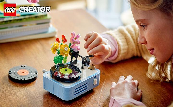 Produktbild LEGO Plattenspieler mit Blumen (31172, LEGO Creator Expert)