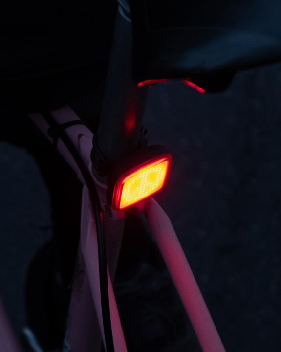 Image du produit knog. Blinder Ripper Light, red LED, Peace, black (100 lumens) (100 lm)