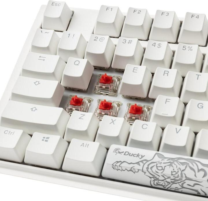Produktbild Ducky One 3 Classic Pure White Gaming Tastatur, RGB LED - MX-Red (US) (US, Kabelgebunden)