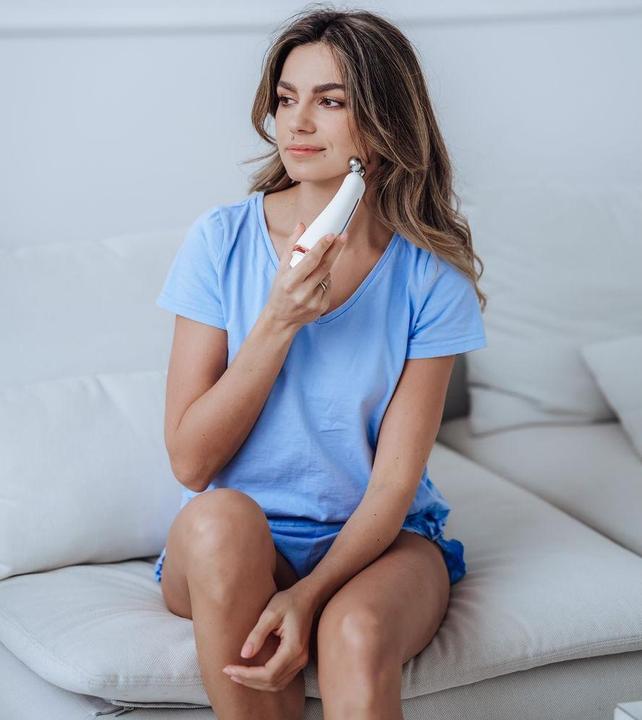 Immagine prodotto Beautifly B-Booster PRO Dispositivo per il sollevamento del viso con sistema antirughe bianco