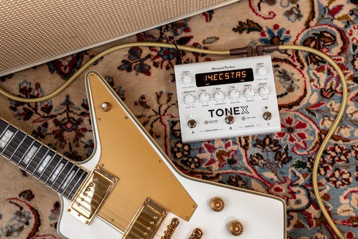 Actual product image IK Multimedia TONEX Pedal Anniversary Edition (Electric guitar, Electric bass)