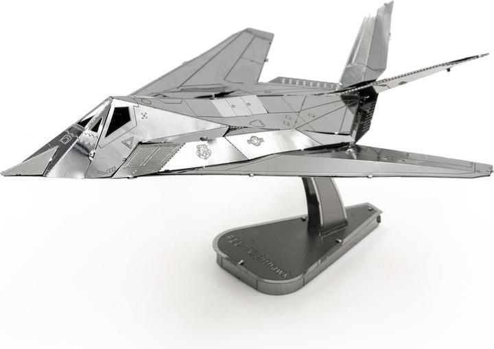 Produktbild Metal Earth F-117 Nighthawk