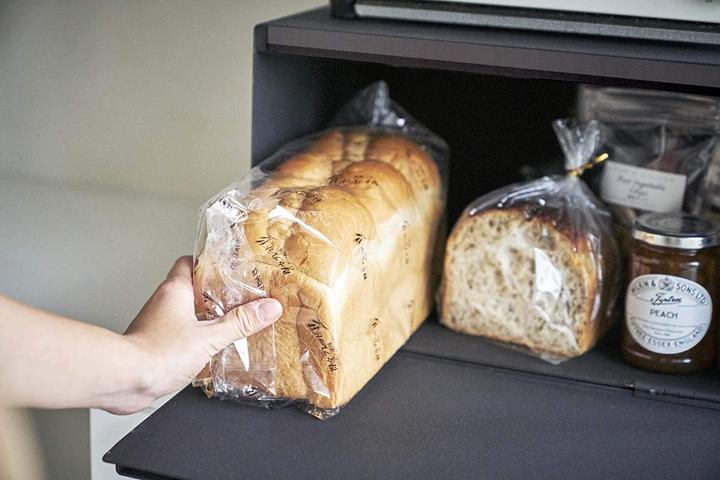 Actual product image Yamazaki Brotkasten