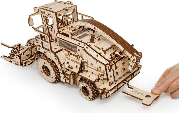 Actual product image Eco Wood Art Mechanical 3D wooden-puzzle - Havester Forage (Gomeslmash) FS80 Pro