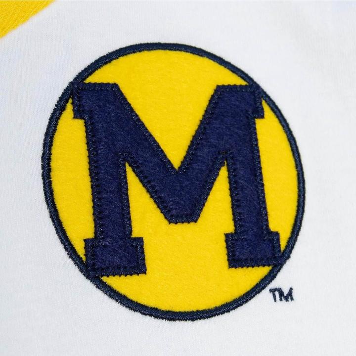 Immagine prodotto Mitchell & Ness Maglia del giorno di allenamento - Università del Michigan (L)
