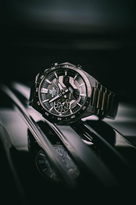 Produktbild Casio ECB-2200DC-1AEF (Chronograph, 45 mm)