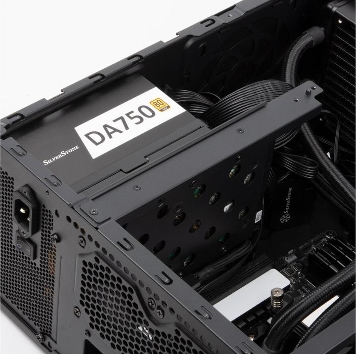 Actual product image Silverstone GD11 (SSI CEB, ATX, mATX, Mini-ITX)