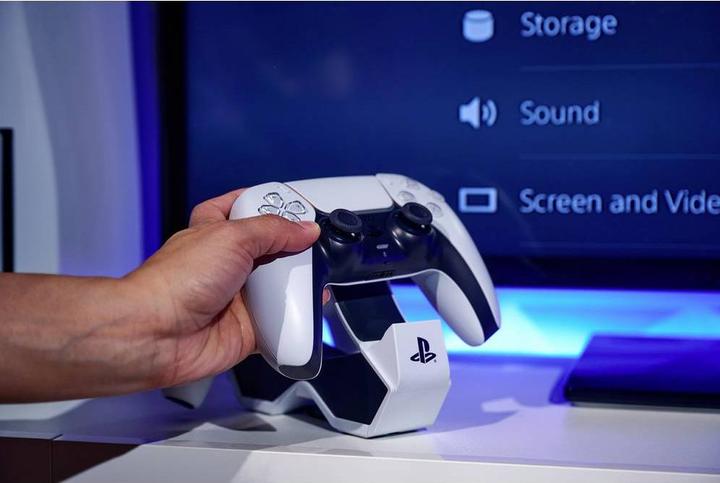 Actual product image PowerA Twin Charging Station for DualSense Wireless Controllers (EU) (PS5)