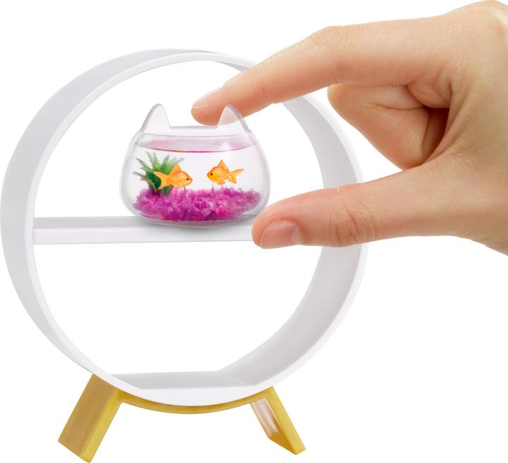 Actual product image MGA Miniverse Make It Mini Lifestyle in PDQ Series 1A