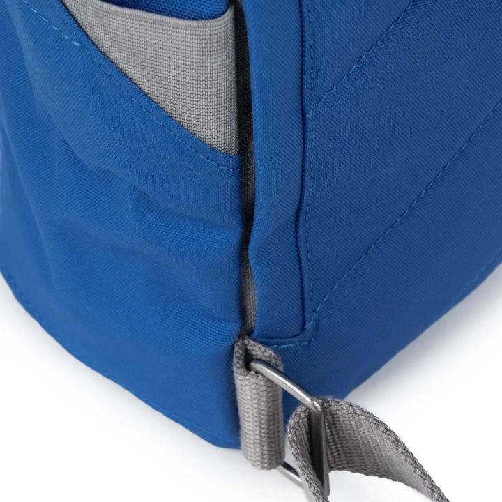 Immagine prodotto Roka London Finchley A Galactic Blue Tela riciclata12-15 bottiglie riciclate Piccolo (10 l)