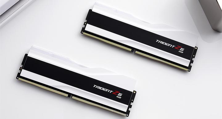 Produktbild G.Skill Trident Z5 RGB (2 x 16GB, 6400 MHz, DDR5-RAM, DIMM)