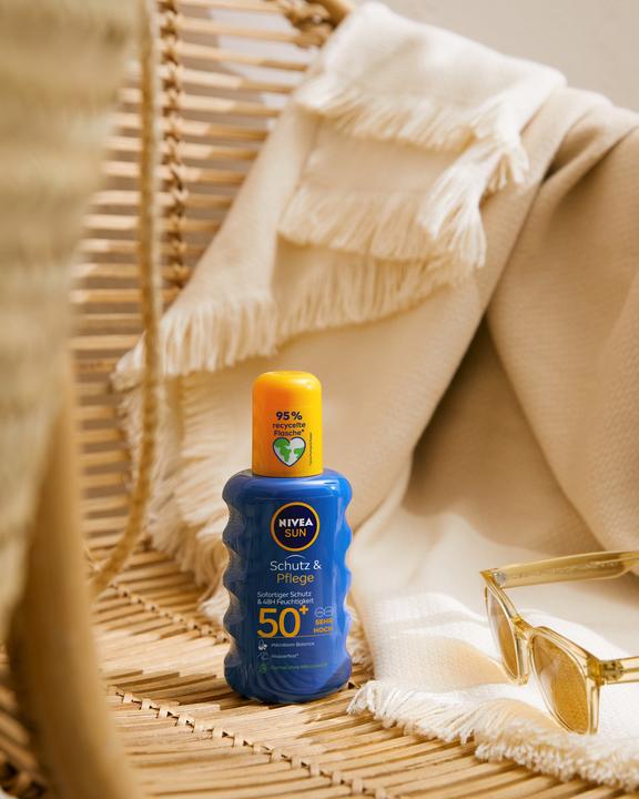 Produktbild NIVEA Sun Protect & Moisture Sonnenspray (Sonnenspray, SPF 50+, 200 ml, 237 g)
