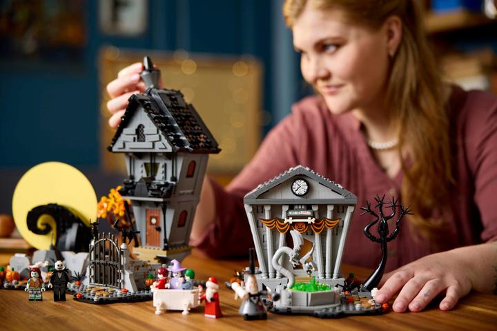 Immagine prodotto LEGO Nightmare Before Christmas (21351, LEGO Ideas, Set LEGO rari)