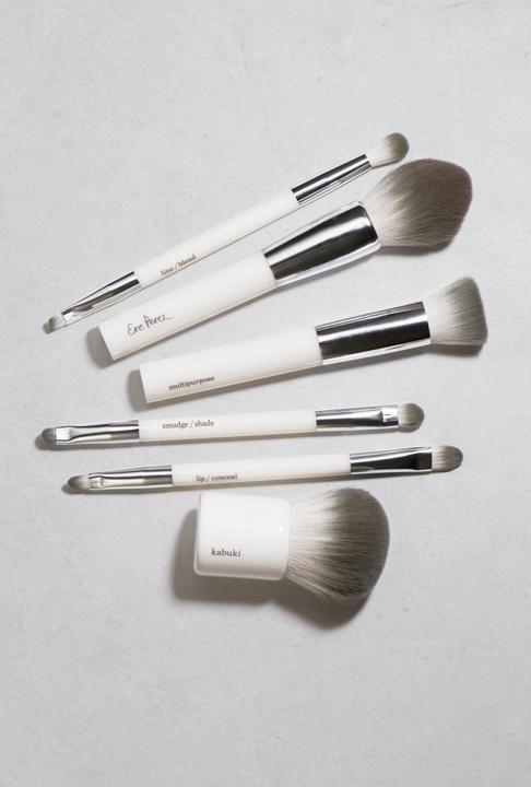 Actual product image Ere Perez Eco Vegan Kabuki Brush