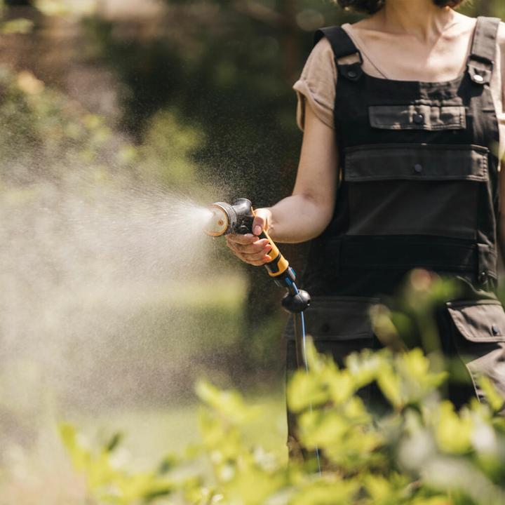 Produktbild Fiskars Sprühpistole, 3 Funktionen, Stufenlos regelbarer Durchfluss, Mit Frontregler und Ein/Aus-Ver