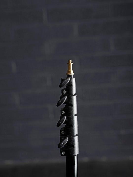 Actual product image Manfrotto Nano Plus (197 cm, 3 kg)