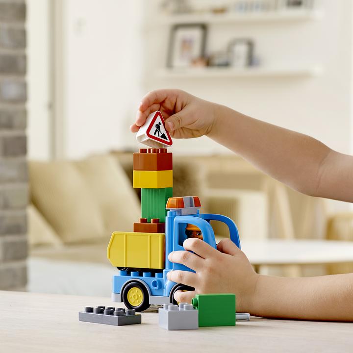 Immagine prodotto LEGO Escavatore (10812)
