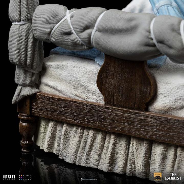 Produktbild Iron Studios Der Exorzist “Regan McNeil” 1/10 Deluxe Art Scale Statue