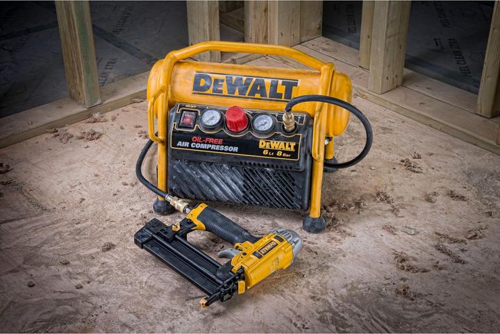 Produktbild DeWalt Dpc6mrcqs (8 Bar, 6 l)
