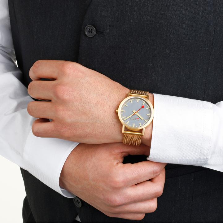 Image du produit Mondaine Classic - Inspiré par la nature - IP Gold (Montre analogique, 40 mm)