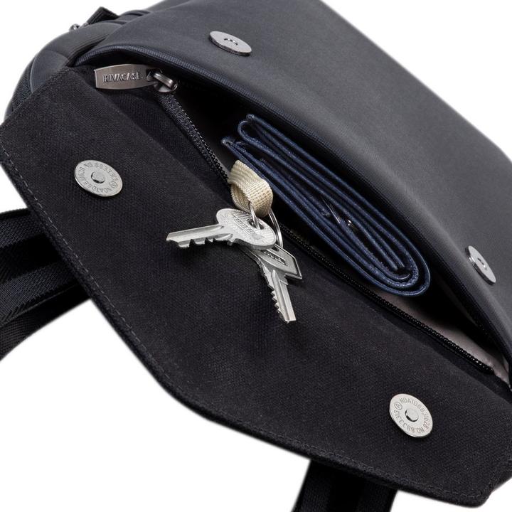 Actual product image Rivacase Canvas shoulder bag for tablet, melange (11", Universal)