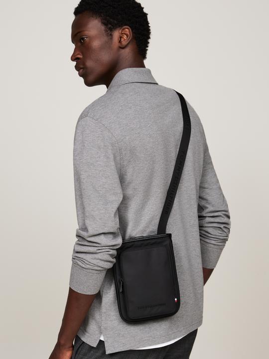 Actual product image Tommy Hilfiger Th Repreve Mini Crossover (4% Polyurethane, 18% polyester, 78% recycled polyester)