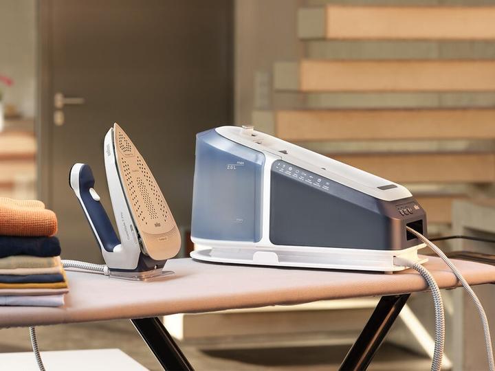 Actual product image Braun CareStyle 7 Pro IS7282 BL (2700 W, 600 g/min)