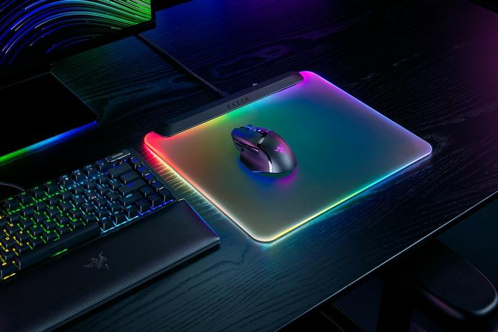 Actual product image Razer Firefly V2 Pro (M)