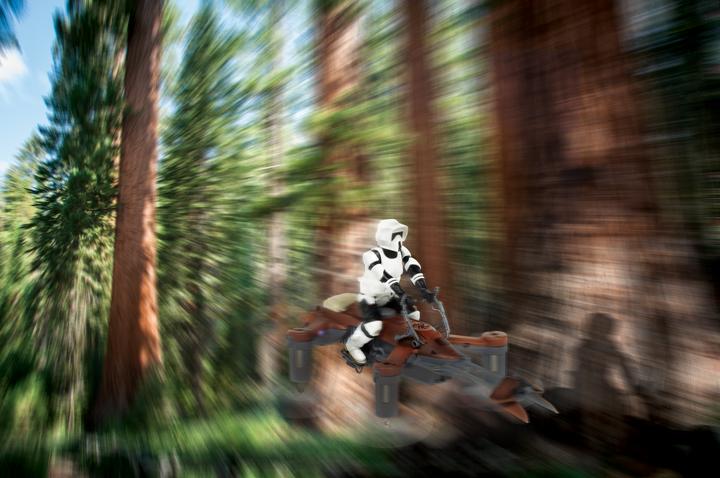 Actual product image Propel 74-Z Speeder Bike Collectors Edition Star Wars (8 min, 200 g)