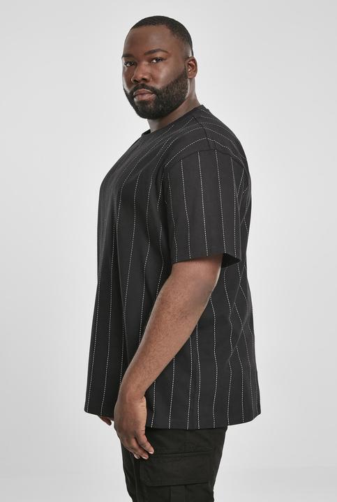Actual product image Urban Classics Oversized Pinstripe Tee (L)