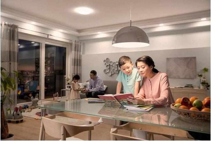 Produktbild Philips Professional Led Lampe (E27, 7.50 W, 806 lm, 1 x, F)