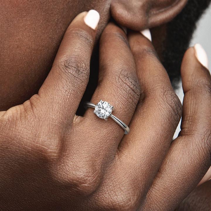 Produktbild Pandora Ring Funkelnde Solitär (54, 925 Silber)