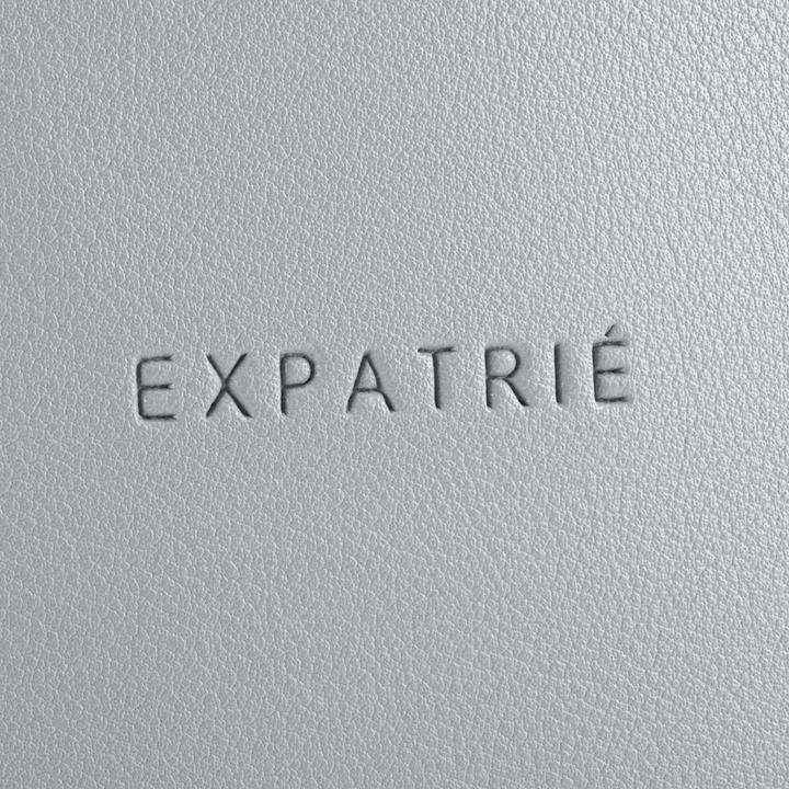 Actual product image Expatrié Élodie pouch bag