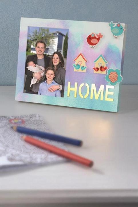Produktbild Glorex Foto-Rahmen HOME 23x18x2cm mit Licht Batt: 3x AAA Pappe